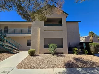 Photo #6: 2663994 Listing