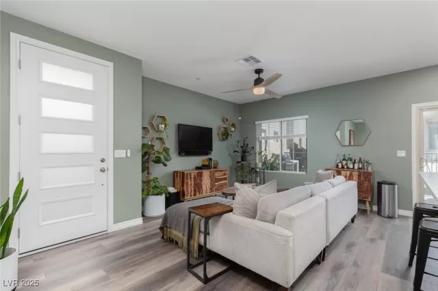 MLS: 2664021 Condo For Sale