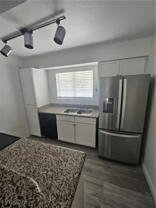 Photo #5: 2664056 Listing 