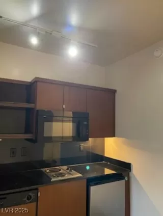 Photo #3: 2664088 Listing 