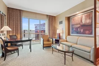 Photo #3: 2664111 Listing