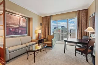 Photo #3: 2664117 Listing