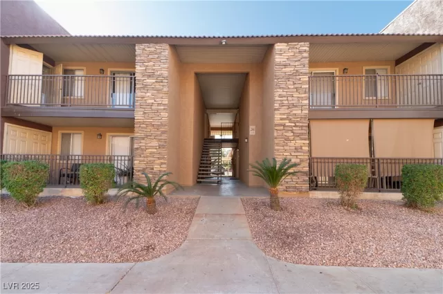 MLS: 2664139 Condo For Sale