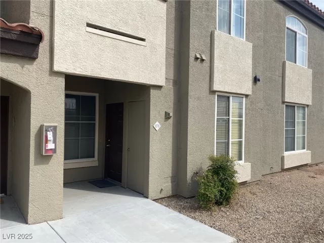 MLS: 2664188 Condo For Sale