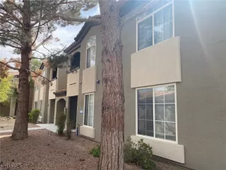 Photo #2: 2664188 Listing