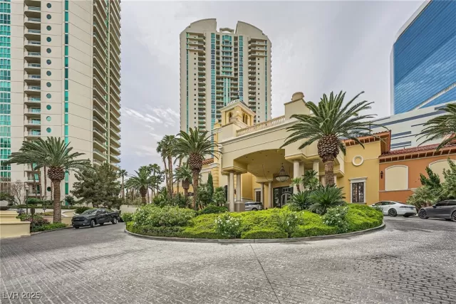 MLS: 2664196 Condo For Sale