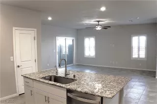 Photo #6: 2664202 Listing