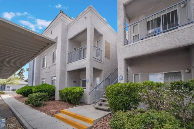 MLS: 2664218 Condo For Sale