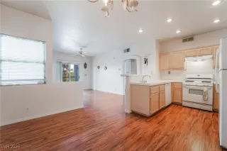 Photo #2: 2664218 Listing 