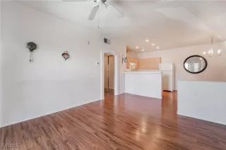 Photo #3: 2664218 Listing 