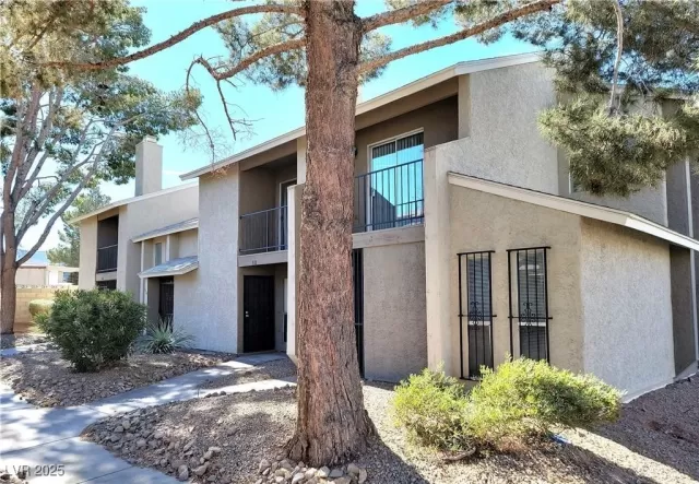 MLS: 2664257 Condo For Sale