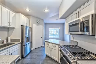 Photo #6: 2664299 Listing 