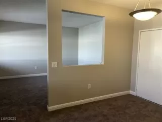 Photo #4: 2664317 Listing