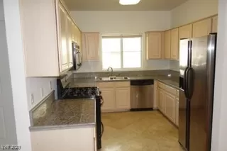Photo #5: 2664317 Listing