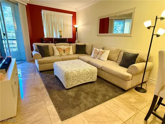MLS: 2664338 Condo For Sale