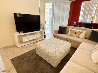 Photo #3: 2664338 Listing 