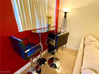 Photo #6: 2664338 Listing 