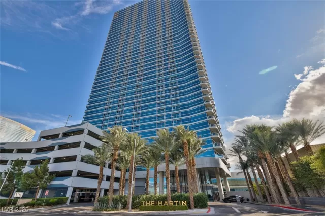 MLS: 2664341 Condo For Sale