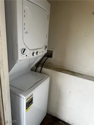 Photo #5: 2664387 Listing 