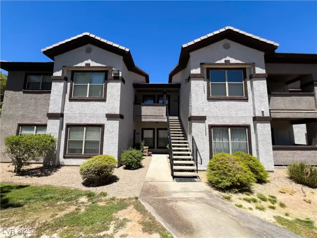 MLS: 2664399 Condo For Sale
