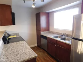 Photo #3: 2664407 Listing