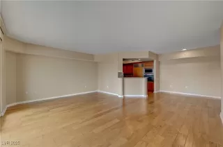 Photo #3: 2664455 Listing