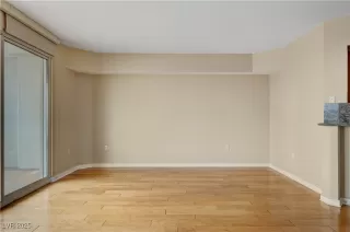 Photo #6: 2664455 Listing