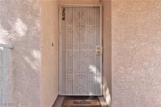 Photo #3: 2664461 Listing