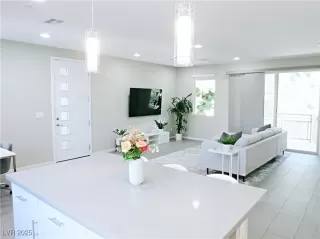 Photo #4: 2664467 Listing 