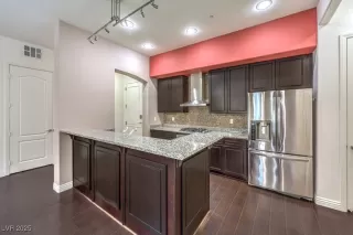 Photo #6: 2664483 Listing