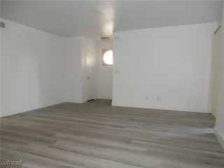 Photo #6: 2664543 Listing 