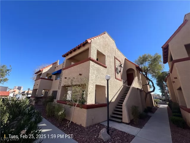 MLS: 2664560 Condo For Sale