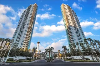 Photo #1: 2664572 Listing 