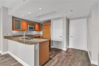 Photo #3: 2664572 Listing 