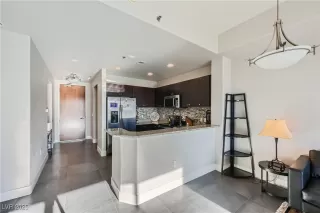 Photo #3: 2664580 Listing