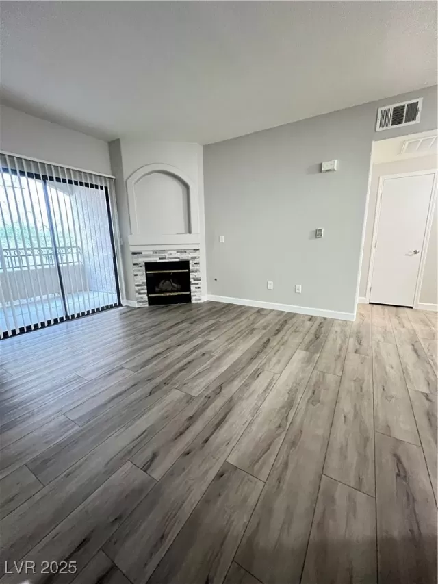 MLS: 2664622 Condo For Sale