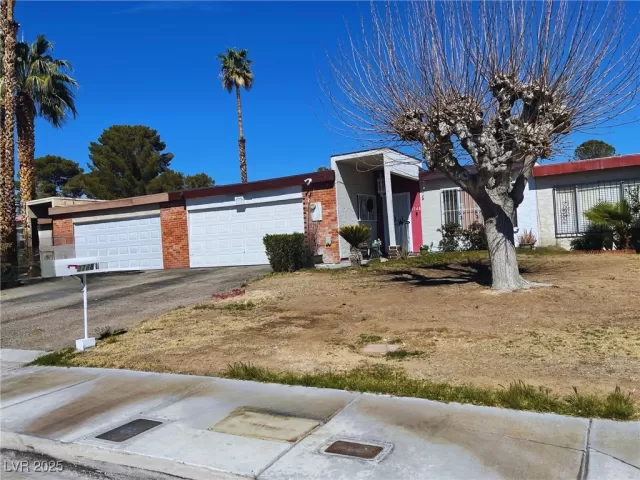 MLS: 2664671 Condo For Sale