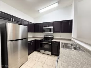 Photo #3: 2664682 Listing 