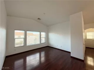 Photo #6: 2664682 Listing 