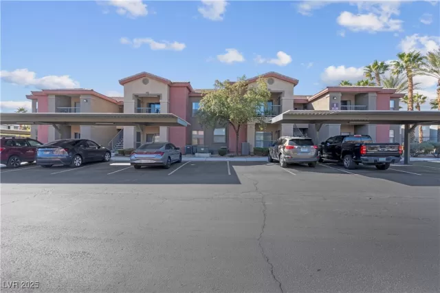 MLS: 2664713 Condo For Sale