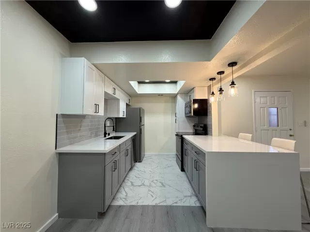 MLS: 2664725 Condo For Sale