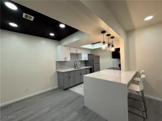 Photo #1: 2664725 Listing 