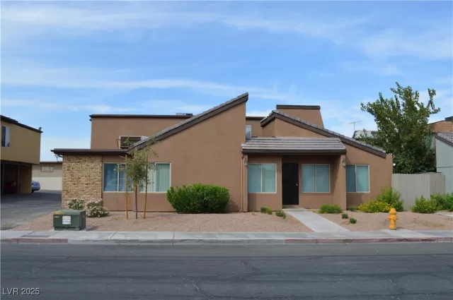 MLS: 2664728 Condo For Sale