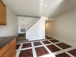 Photo #5: 2664825 Listing 