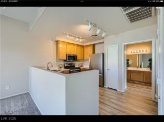 Photo #3: 2664834 Listing