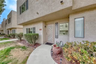 Photo #1: 2664846 Listing 