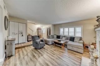 Photo #3: 2664846 Listing 