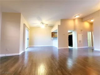 Photo #4: 2664853 Listing 