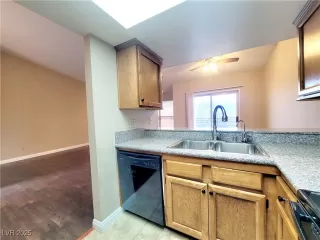 Photo #6: 2664853 Listing 