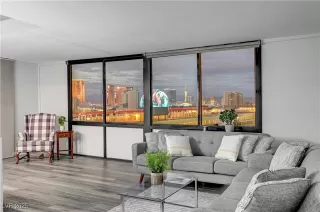 Photo #1: 2664869 Listing